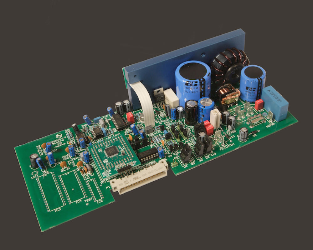 Prototipos mecánicos y diseño de circuitos electrónicos
